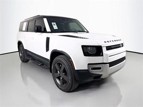 2025 Land Rover Defender 130 P400 S