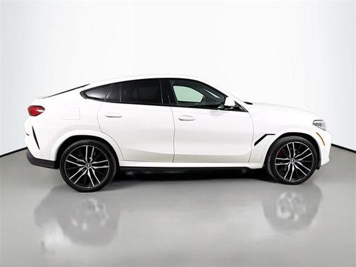2023 BMW X6 xDrive40i