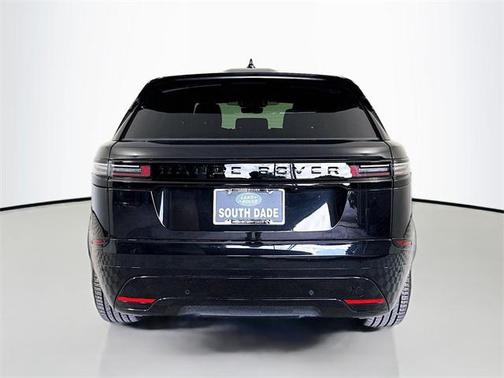 2026 Land Rover Range Rover Velar P400 Dynamic SE