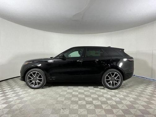 2026 Land Rover Range Rover Velar P250 SE R-Dynamic