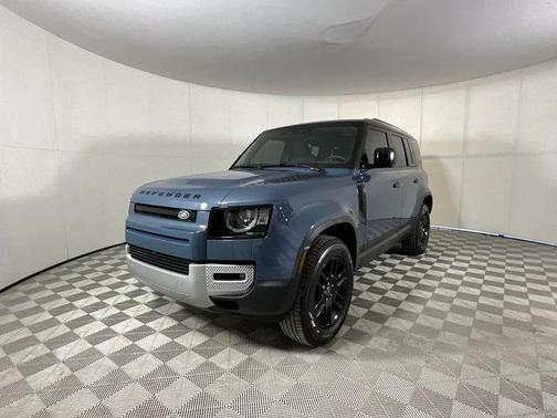 2025 Land Rover Defender 110 P400 S