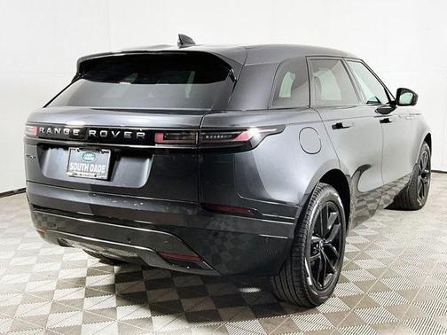 2026 Land Rover Range Rover Velar P250 SE R-Dynamic