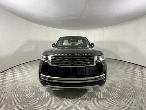 2025 Land Rover Range Rover P530 SE 7 Seat