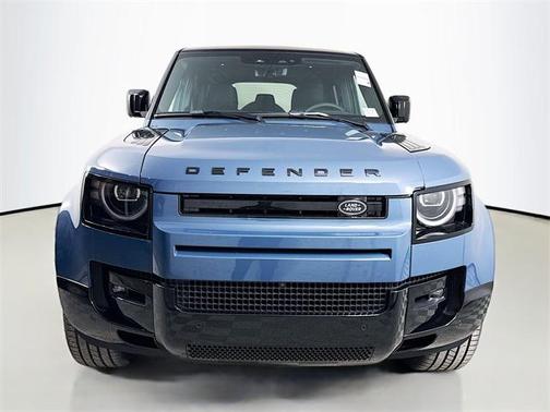 2026 Land Rover Defender P400 X-Dynamic SE