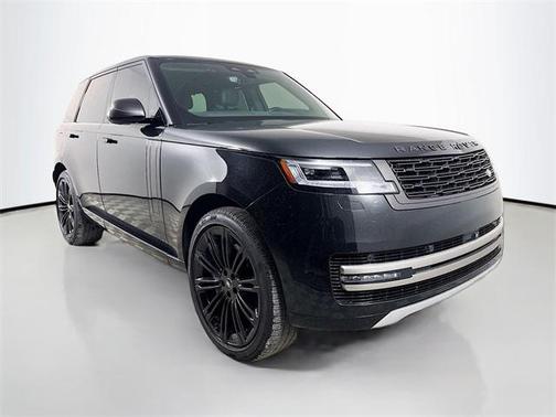 2025 Land Rover Range Rover P530 SE