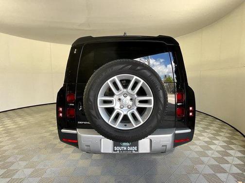 2024 Land Rover Defender 130 P300 S