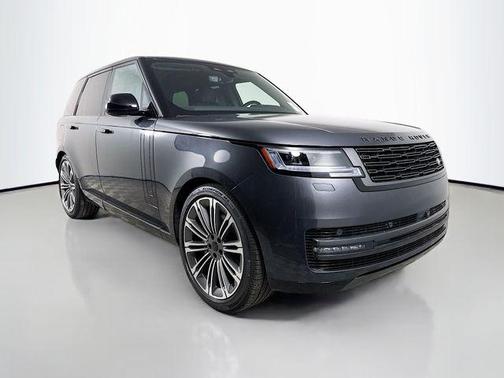 Carpathian Grey Premium Metallic 2026 Land Rover Range Rover P400 SE