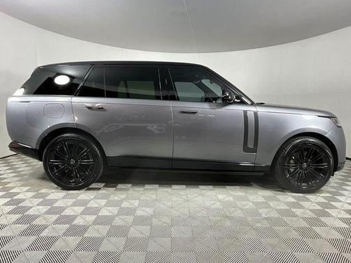 Grey 2025 Land Rover Range Rover P530 SE 7 Seat