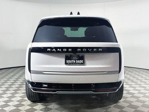 2025 Land Rover Range Rover P530 Autobiography