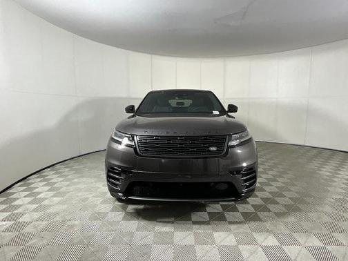 2026 Land Rover Range Rover Velar P250 SE R-Dynamic