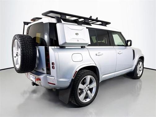 2022 Land Rover Defender 110 XS Edition