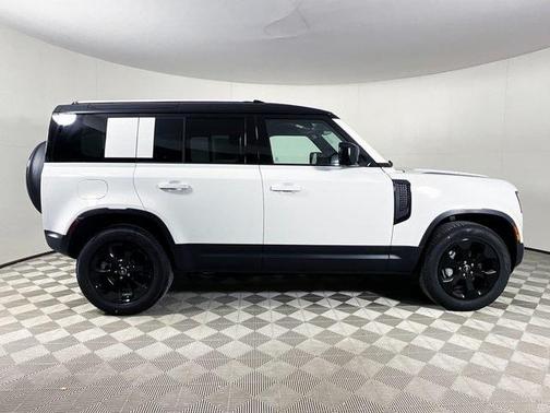 2025 Land Rover Defender 110 P400 S
