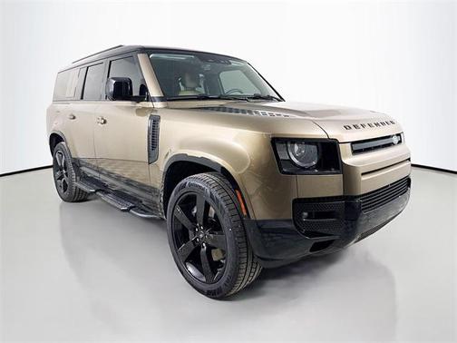 2025 Land Rover Defender 130 P400 X-Dynamic SE
