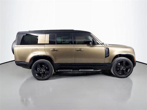 2025 Land Rover Defender 130 P400 X-Dynamic SE