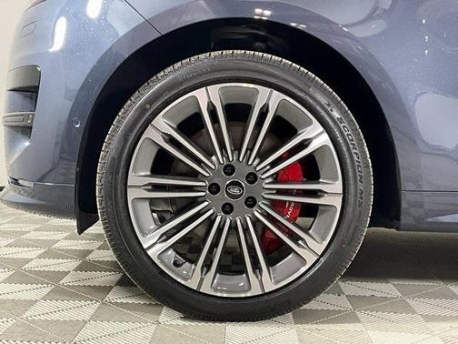 2025 Land Rover Range Rover Sport SE
