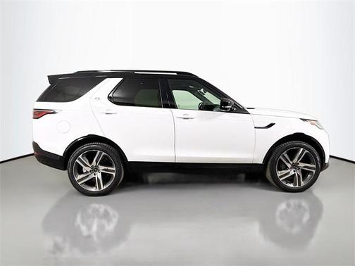 2026 Land Rover Discovery Dynamic SE