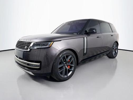 Gray 2022 Land Rover Range Rover P400 SE
