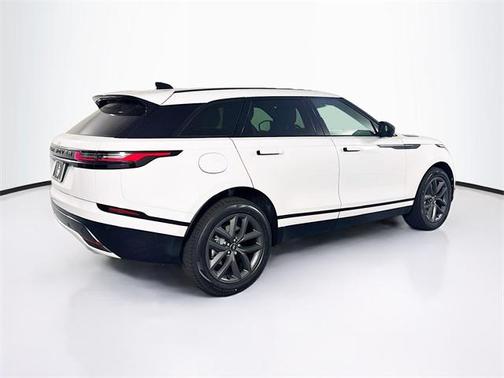2026 Land Rover Range Rover Velar P250 SE R-Dynamic