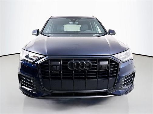 2023 Audi Q7 55 Premium Plus