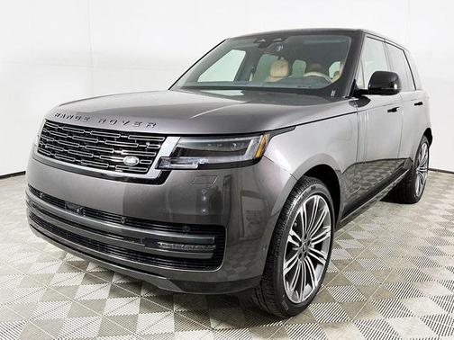 2025 Land Rover Range Rover P530 SE