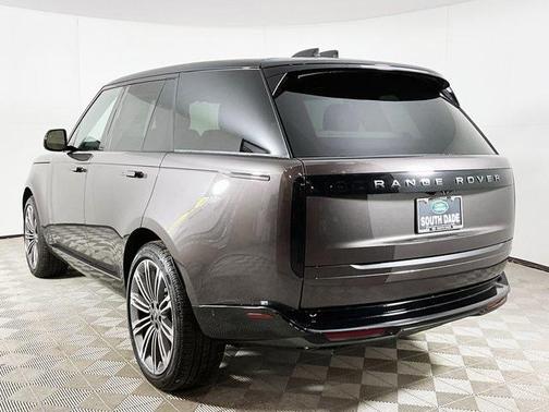 2025 Land Rover Range Rover P530 SE