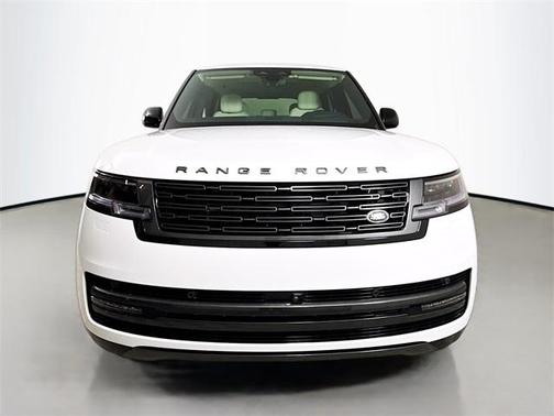 2025 Land Rover Range Rover P400 SE
