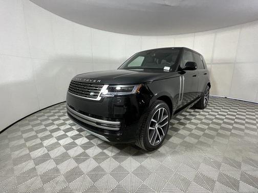 2025 Land Rover Range Rover P550e SE