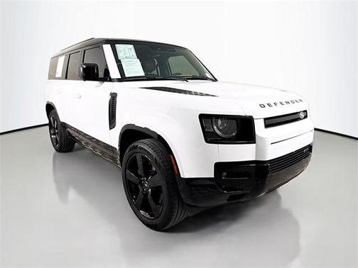 2023 Land Rover Defender 130 X-Dynamic SE