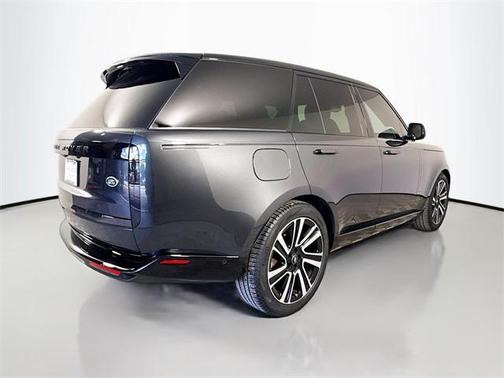 2023 Land Rover Range Rover P400 SE