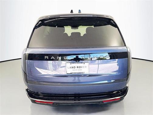 2025 Land Rover Range Rover P530 SE