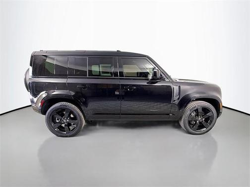 2025 Land Rover Defender 110 P400 X-Dynamic SE