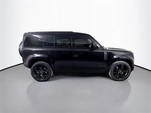 2025 Land Rover Defender 110 P400 X-Dynamic SE