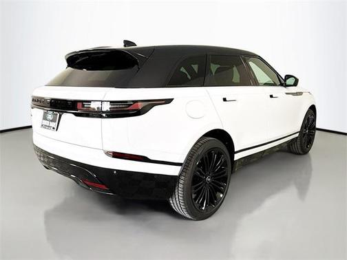 2026 Land Rover Range Rover Velar P400 Dynamic SE