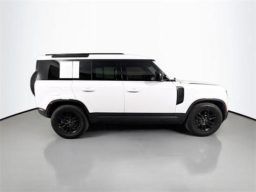 2025 Land Rover Defender 110 P400 S