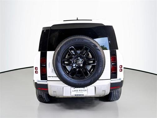 2025 Land Rover Defender 110 P400 S