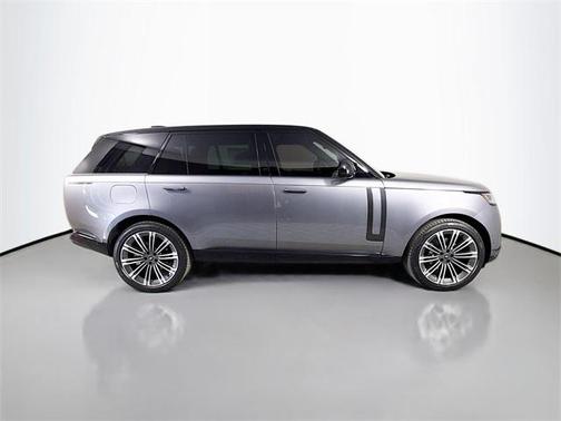 2025 Land Rover Range Rover P400 SE 7 Seat