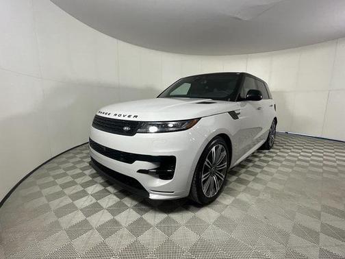 2025 Land Rover Range Rover Sport SE