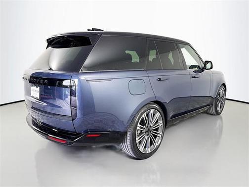2026 Land Rover Range Rover P400 SE