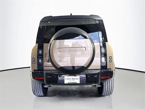 2026 Land Rover Defender P400 X-Dynamic SE