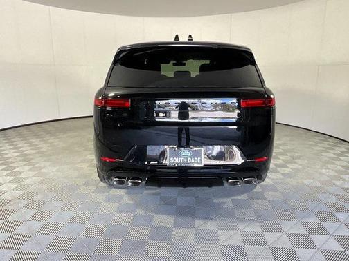2025 Land Rover Range Rover Sport SE