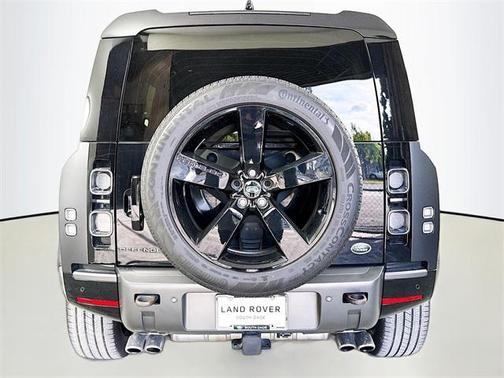 2023 Land Rover Defender 110 Carpathian Edition