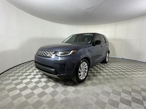2024 Land Rover Discovery P300 S