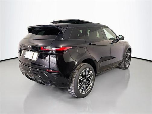 2026 Land Rover Range Rover Evoque Dynamic SE