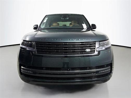 2025 Land Rover Range Rover P400 SE