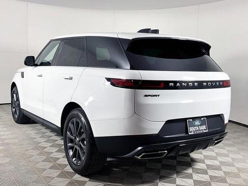 2025 Land Rover Range Rover Sport P360 S