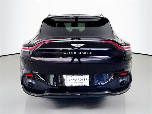 2021 Aston Martin DBX Base