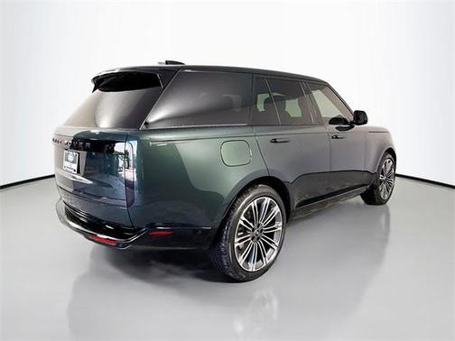 2025 Land Rover Range Rover P400 SE