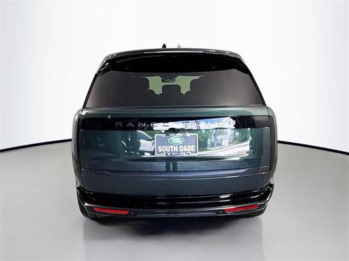 2025 Land Rover Range Rover P400 SE