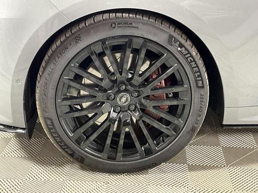 2025 Land Rover Range Rover Sport P635 SV Edition Two
