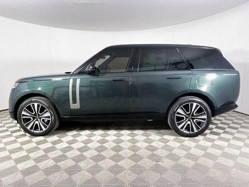 2025 Land Rover Range Rover P550e SE